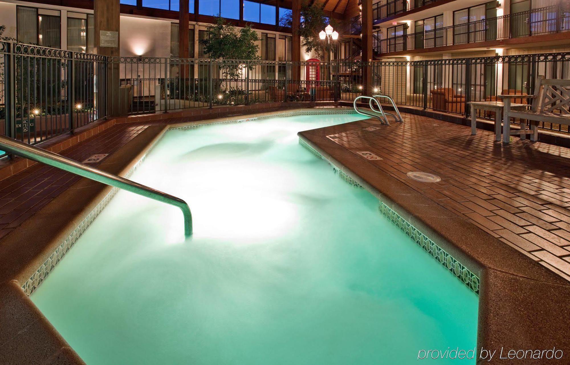 Radisson Hotel Lenexa Overland Park Съоръжения снимка